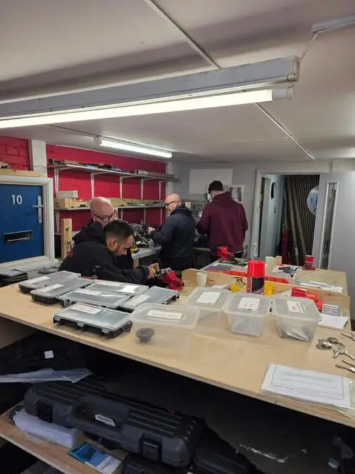 Hands-on locksmith training near Southend